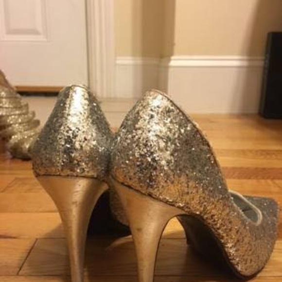 Silver Metallic Pumps - Picture 2 of 2